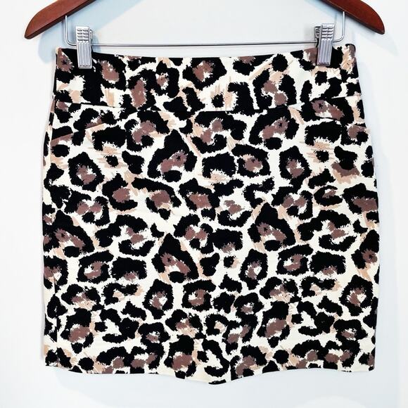 Ann Taylor LOFT Leopard Print Mini Skirt Size 2 Petite - Picture 1 of 8